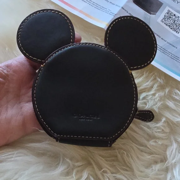 Adorable Disney X Coach Mickey Mouse Ears Coin Wallet 🖤🐭❤️🎁